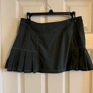 Athleta Warrior Skort in Grey